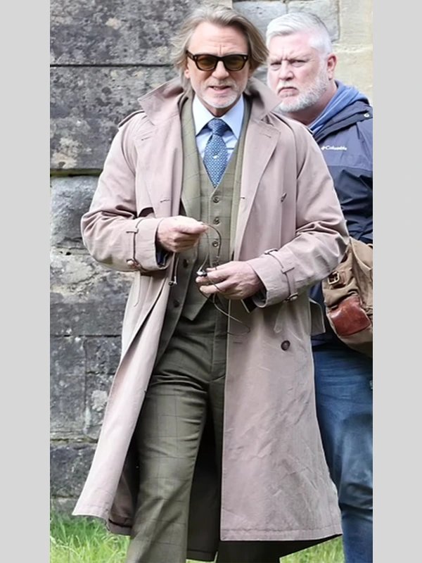 Man Daniel Wake Up Dead Craig Benoit Blanc Coat Man Daniel Wake Up Dead Craig Benoit Blanc Coat