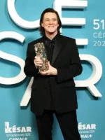 César Award 2026 Jim Carrey Black Suit