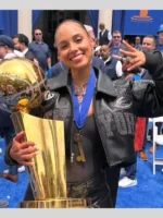 Alicia Keys New York Knicks NBA Championship Victory Parade 2026 Concert Performance Leather Jacket