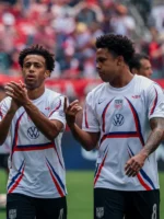 Nike USA x V.A.A. Pre-Match Jersey T-shirt