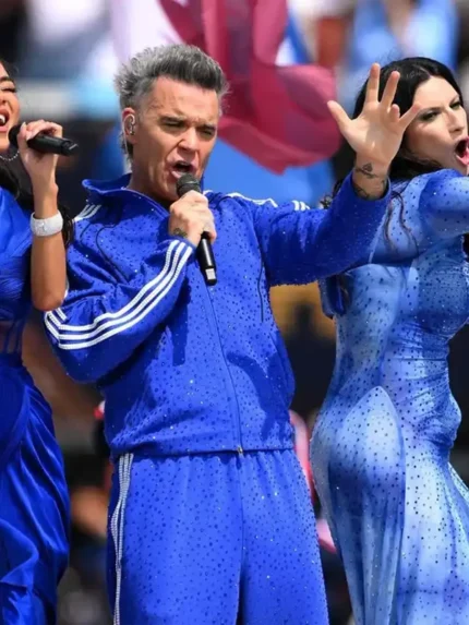 FIFA World Cup Final Halftime Show Robbie Williams Tracksuit