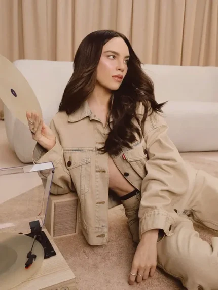 Belinda Levi’s Beige Denim Trucker Jacket