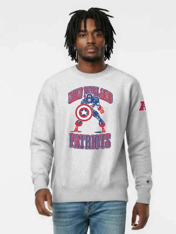 Disney x Champion Patriots Captain America Reverse Weave Sweatshirt Disney x Champion Patriots Captain America Reverse Weave Sweatshirt