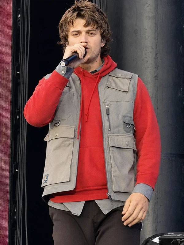 Joe Keery Outside Land Concert 2026 Grey Vest Joe Keery Outside Land Concert 2026 Grey Vest